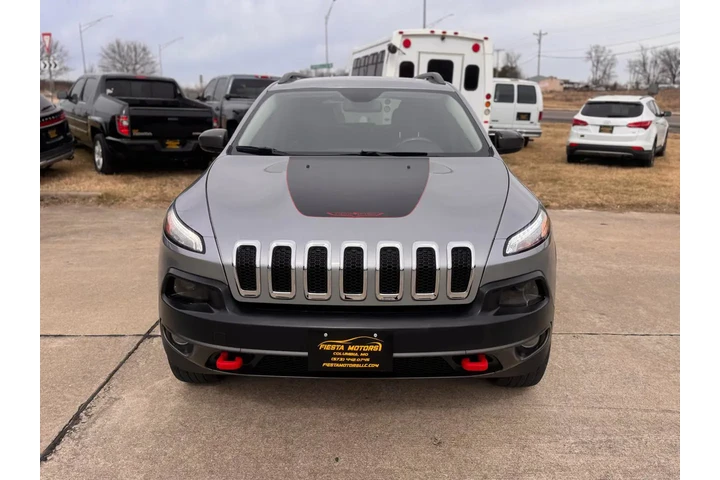 2015 Cherokee Trailhawk 4WD image 2