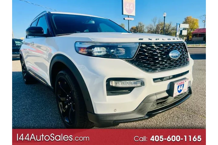 $25995 : 2020 Explorer ST AWD image 1