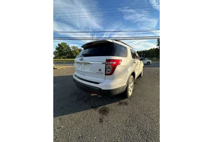 $7495 : Ford Explorer 2013 Base 4dr image 6