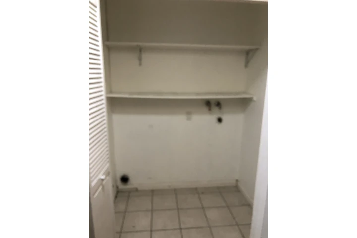 $2000 : Apartment image 1