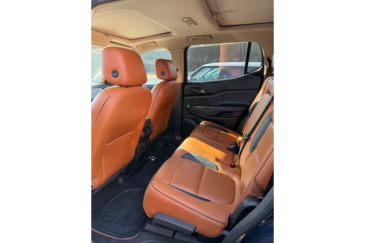 $17313 : GMC Acadia 2017 4x4 SLT-1 4d image 4