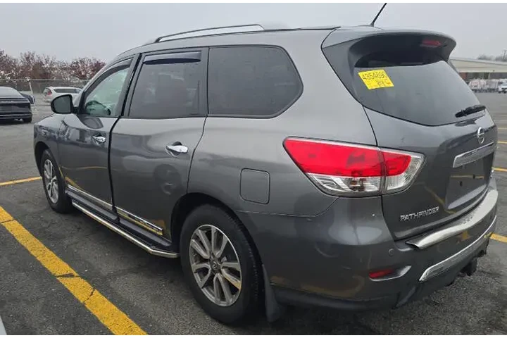 $7495 : 2015 Pathfinder SL image 6