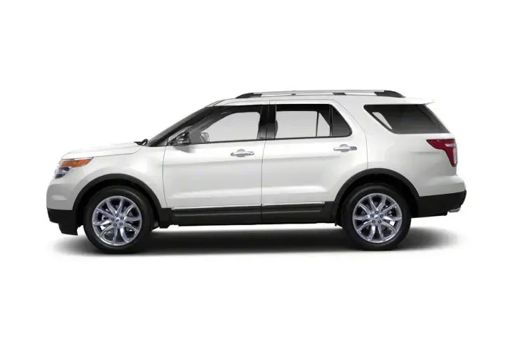 $8400 : Ford Explorer 2013 AWD XLT 4 image 3