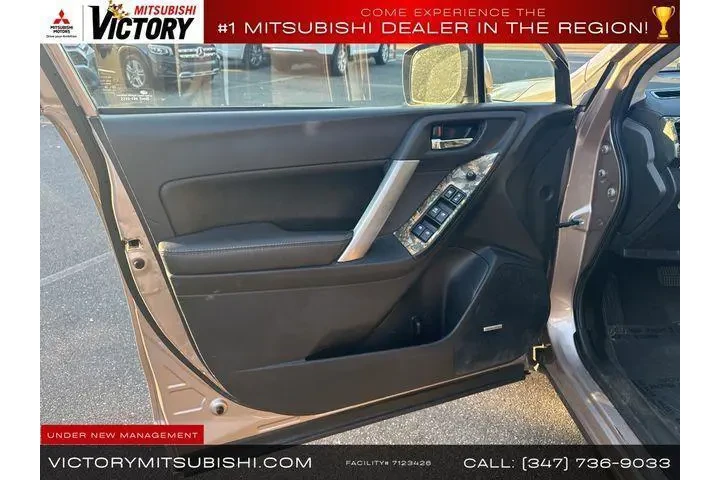 $12000 : Subaru Forester 2015 AWD 2.5 image 9