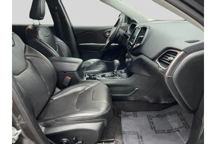 $14271 : Jeep Cherokee 2019 4x4 High image 10