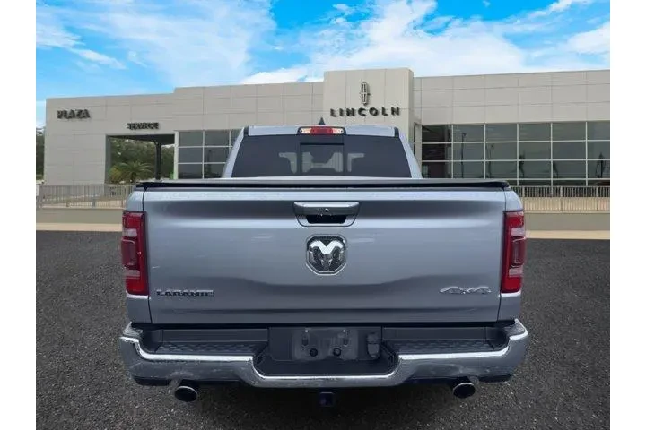 $39900 : Ram 1500 2022 4x4 Laramie 4d image 4