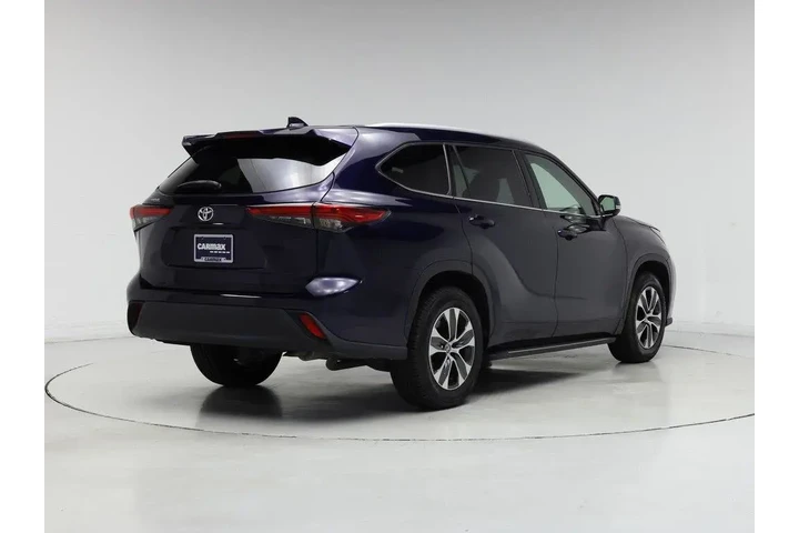 $33998 : Toyota Highlander 2022 XLE 4 image 8