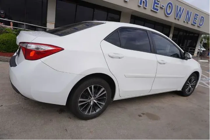 $13988 : Toyota Corolla 2016 S 4dr Se image 7