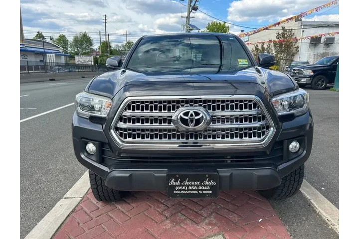 $26995 : 2017 Tacoma TRD Off-Road image 10