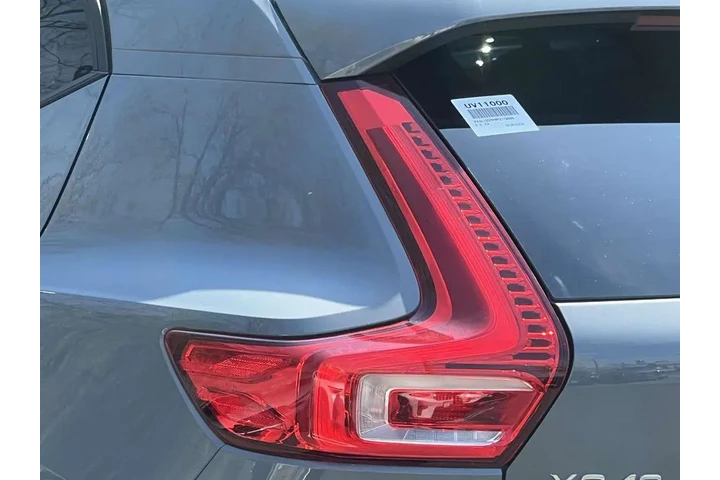 $31250 : Volvo XC40 2023 AWD B5 Plus image 9