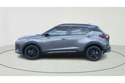 $20470 : Nissan Kicks 2023 SR 4dr Cro thumbnail