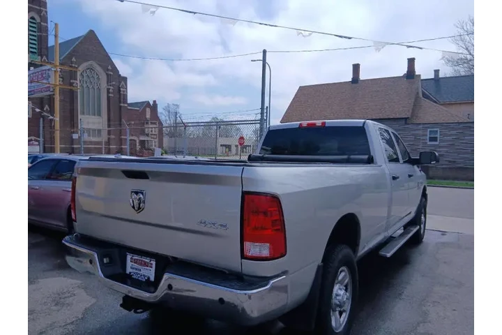 2018 RAM 3500 Tradesman image 8