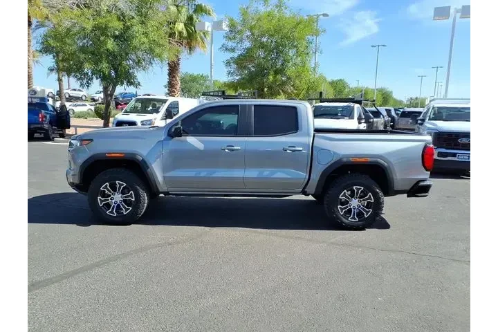 $39321 : GMC Canyon 2024 4x4 AT4 4dr image 7