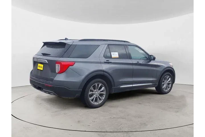 $32988 : Ford Explorer 2023 AWD XLT 4 image 5