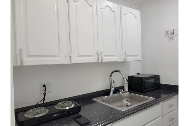 $1600 : Se renta efficiency image 7