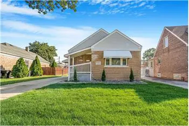 $1350 : Rental property with 2 bedro image 1
