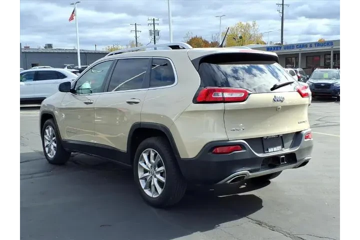 $11999 : Jeep Cherokee 2015 4x4 Limit image 7