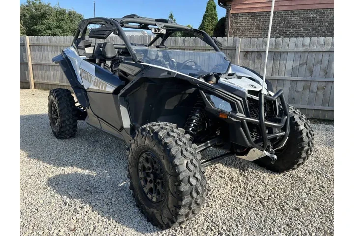 $25995 : 2024 Can-Am MAVERICK X3 RS image 9