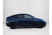 $27522 : Tesla Model Y 2021 AWD Long thumbnail