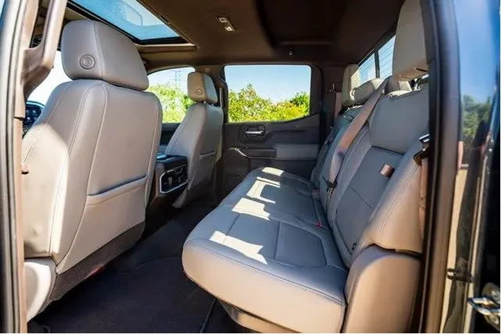 $34365 : GMC Sierra 1500 2020 4x4 SLT image 7