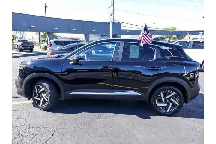 $26880 : Nissan Kicks 2025 SV 4dr Cro image 5