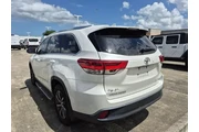 $23206 : Toyota Highlander 2019 SE 4d thumbnail