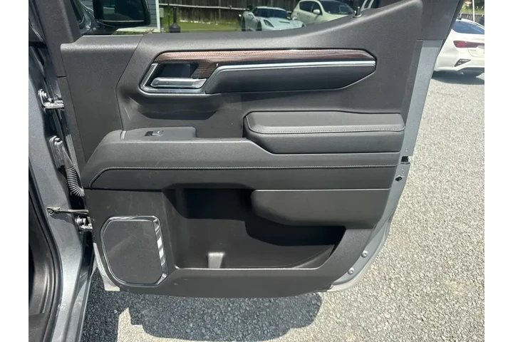 $39500 : Chevrolet Silverado 1500 202 image 9
