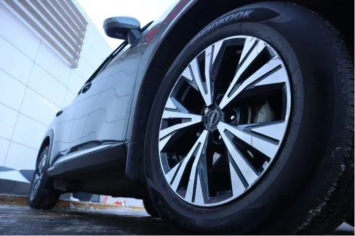 $21825 : Nissan Rogue 2022 AWD SV 4dr image 8