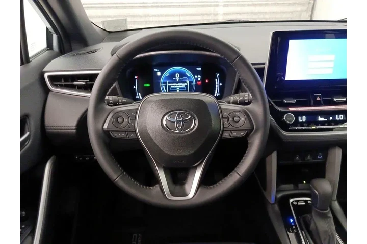$35998 : Toyota Corolla Cross Hybrid image 10