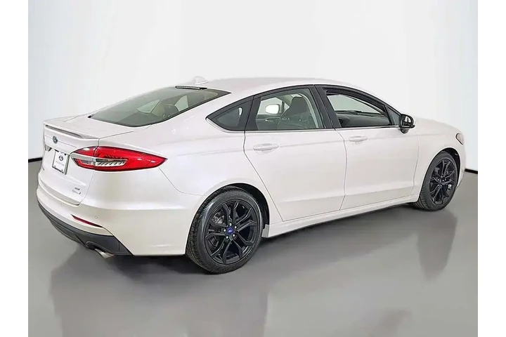 $13804 : Ford Fusion 2019 SE 4dr Seda image 9