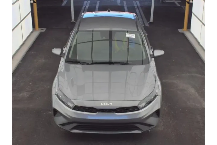 $16490 : Kia Forte 2024 LX 4dr Sedan image 2