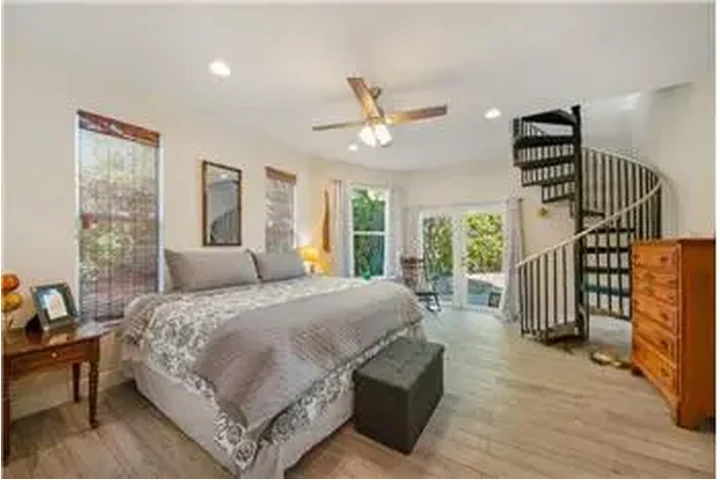 $5500 : Rental property with 5 bedro image 7