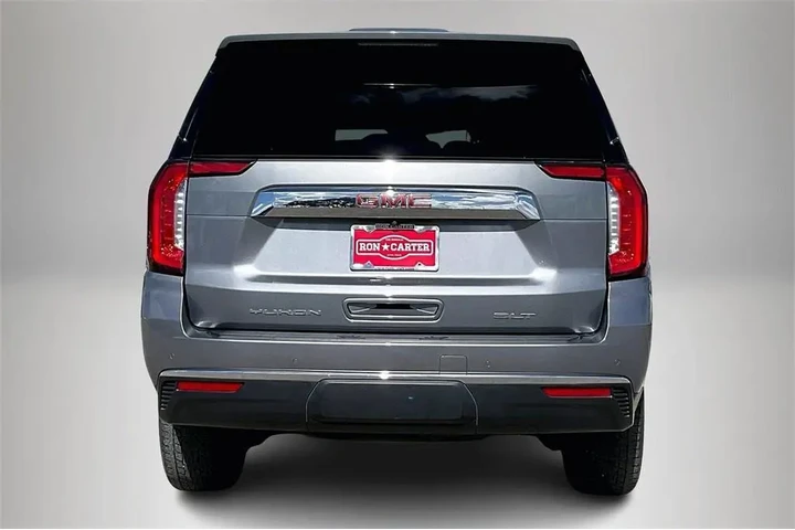 GMC Yukon 2022 4x2 SLT 4dr S image 5