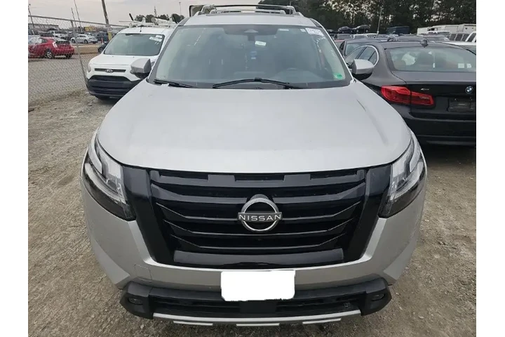 $26793 : Nissan Pathfinder 2023 AWD S image 2