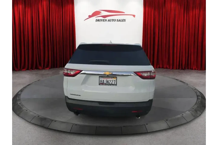 $12999 : 2018 Traverse LS image 7
