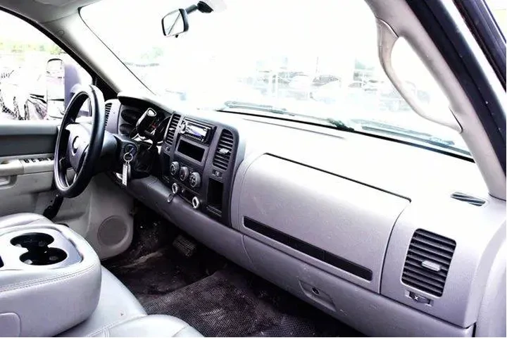 $4999 : Chevrolet Silverado 3500HD 2 image 7