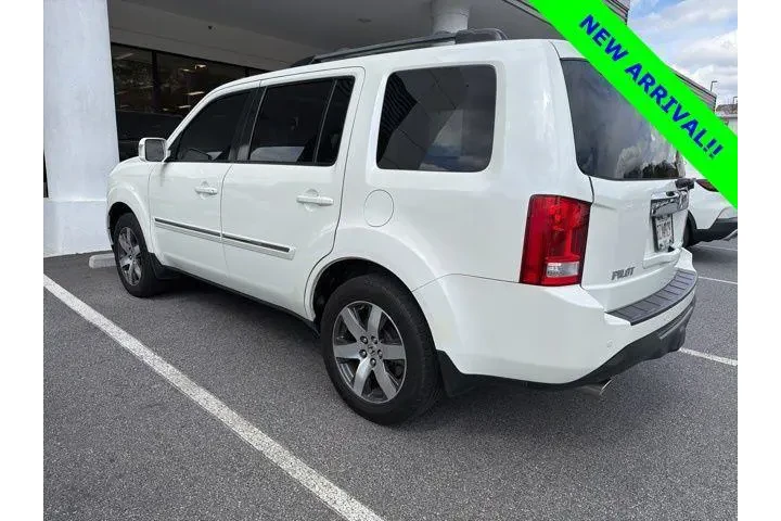 $13039 : Honda Pilot 2013 Touring 4dr image 2