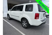 $13039 : Honda Pilot 2013 Touring 4dr thumbnail