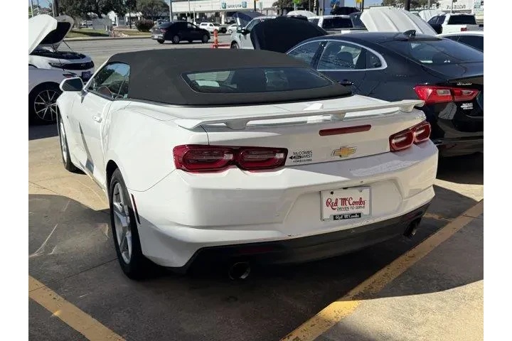 $24736 : Chevrolet Camaro 2023 LT 2dr image 6