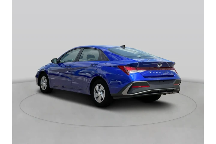 $18420 : Hyundai ELANTRA 2025 SE 4dr image 5