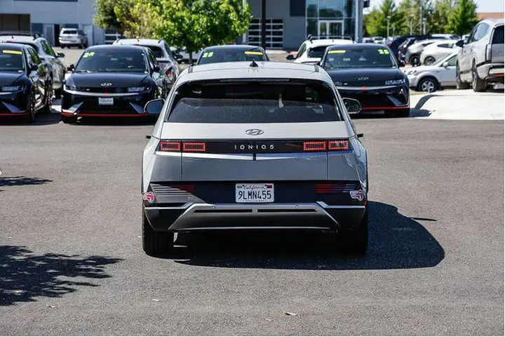 $25491 : Hyundai IONIQ 5 2024 SEL 4dr image 4