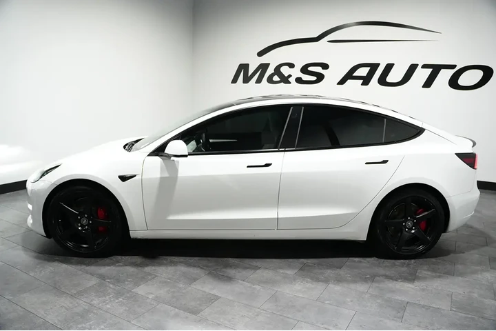 $24840 : 2023 Model 3 Performance image 3