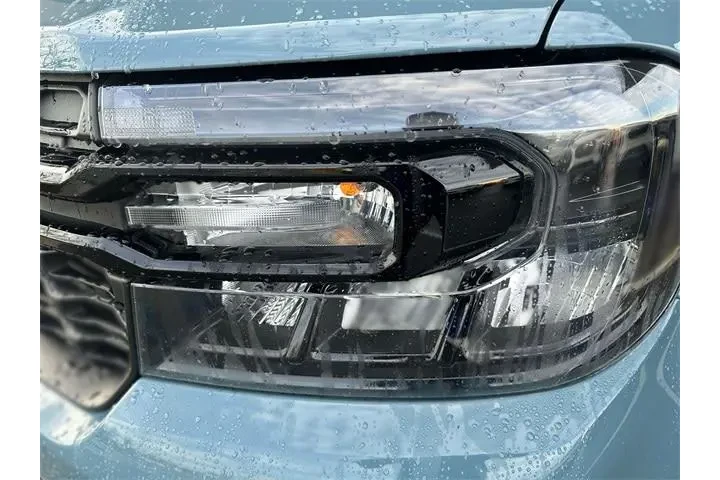 $29495 : Ford Maverick 2023 AWD XLT 4 image 9