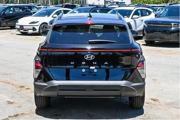 $22000 : Hyundai KONA 2025 SEL 4dr Cr image 6
