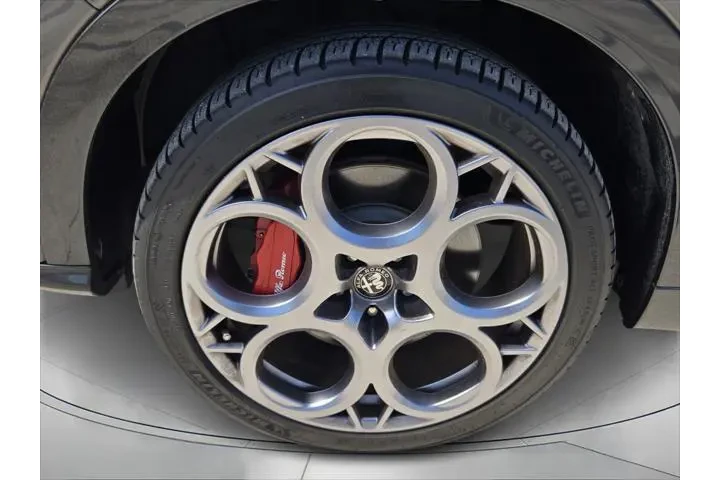 $27489 : Alfa Romeo Tonale Hybrid 202 image 9