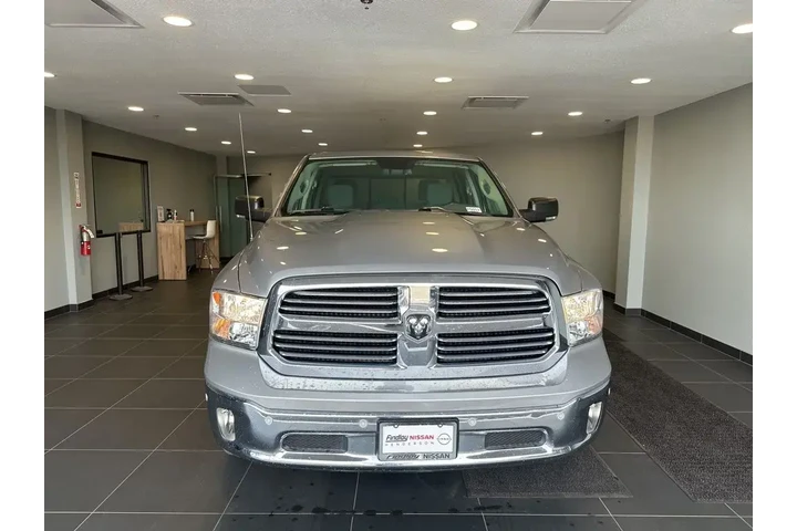 $23984 : Ram 1500 Classic 2019 4x4 Lo image 2