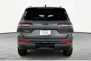 $34900 : Jeep Grand Cherokee L 2024 4 thumbnail