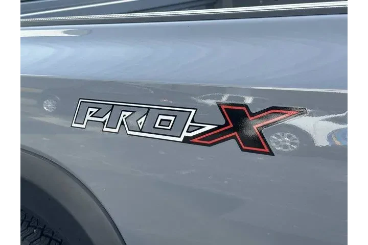 Nissan Frontier 2023 4x2 PRO image 4