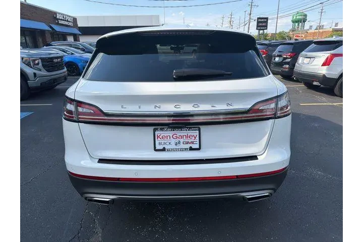 $39998 : Lincoln Nautilus 2023 AWD Re image 5