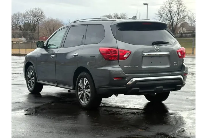 $12900 : 2020 Pathfinder SV image 4
